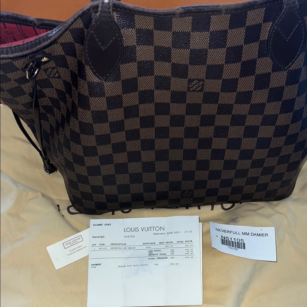 Louis Vuitton Damier Neverfull MM Tote